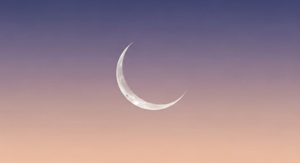 Aesthetic Wallpaper Background Moon Dreamy HD Night Sky Backdrops 4 A minimalist wallpaper of a crescent moon with soft gradient background, simple and modern design.