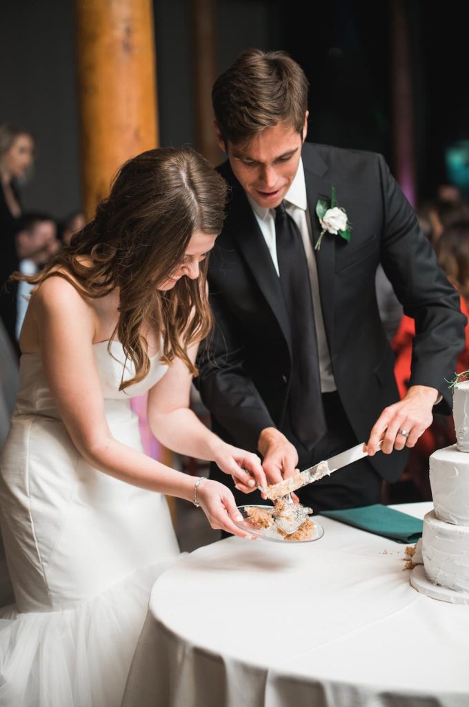 Elegant Just Married Cake Ideas to Celebrate Your Love Story 16 16eHRYX5OpmqIgPdg8JSENHHEuCZSkX1TAv bCYwB2F4XkRp2Q5blGyzySp0aLG w9ItuAd6ZBkxu380tTqEXlHdLxgbnkwPk5clVB10pSau3WsX3FIO1EYpQKwBsUOfoY7SQKFqJ1dyPaETk han8fFUsztfK9rYsvz66UjOrk