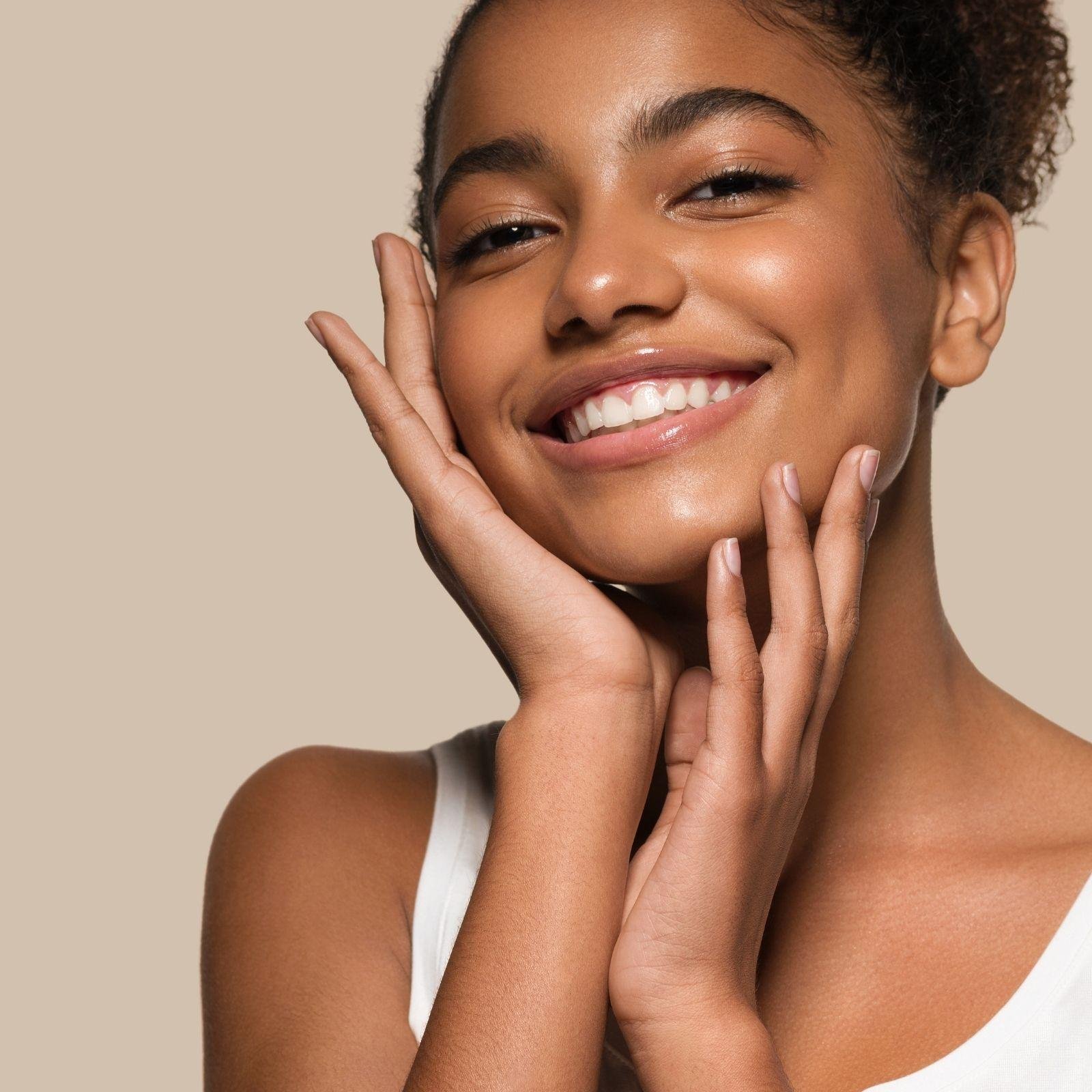 One of the biggest advantages of a Minimalist Skincare Routine is that it reduces stress on your skin.