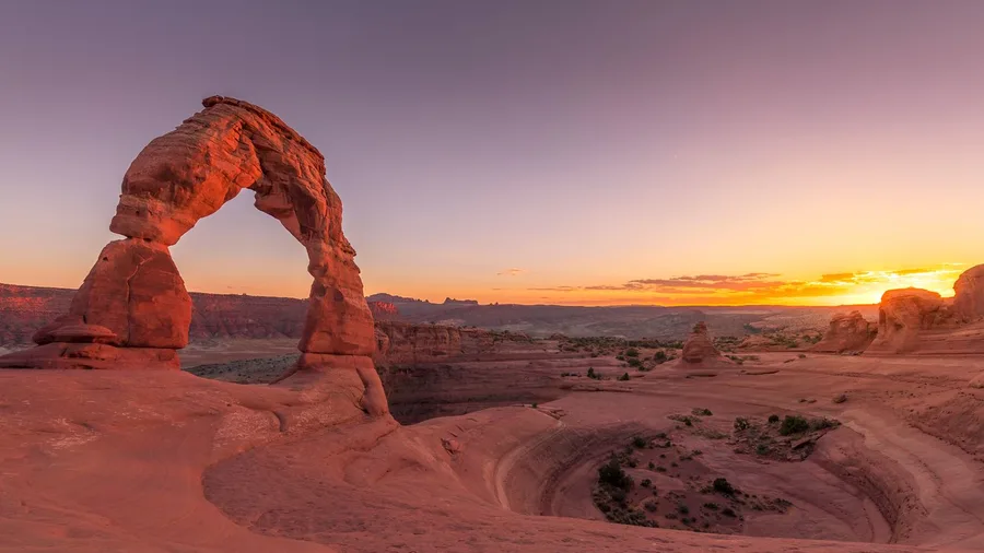 Delicate Arch: Arches at Sunset