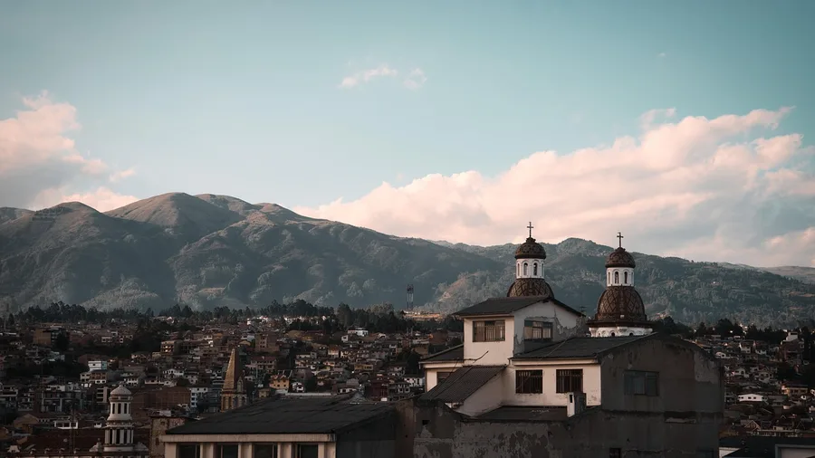 Ecuador's Andean Valleys and Sierra Foothills