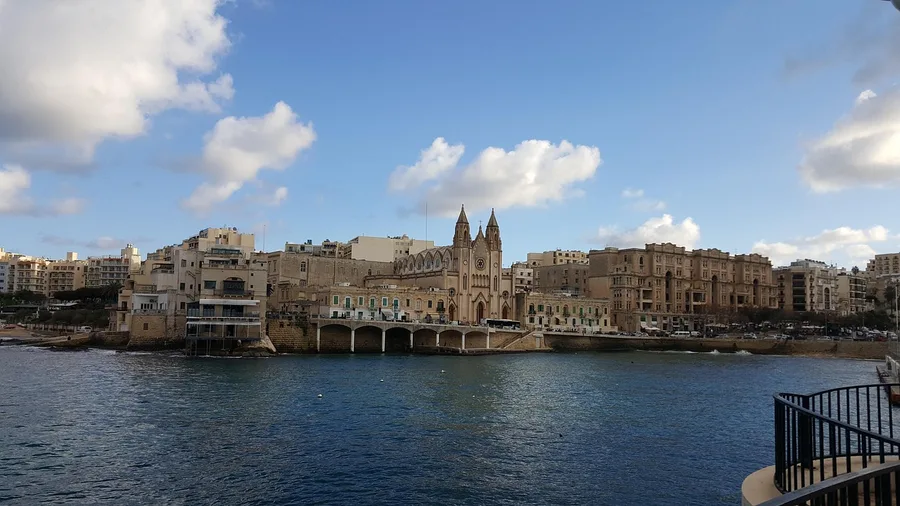 10 Countries Where Buying Property Gets You a Visa 4 Malta: Permanent Residence With a Property Buy