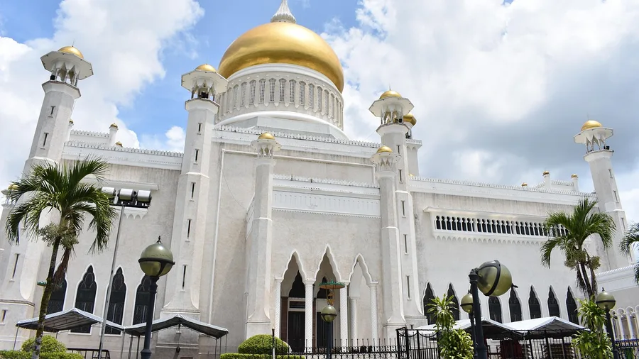 10 Countries Where Foreigners Pay Zero Income Tax 6 Brunei: Zero Tax, Thin Job Market