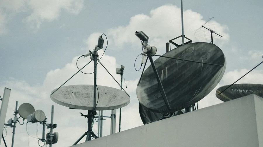 How People Live On Small Pacific Islands | Life Before It Disappears 6 Power and Internet Come and Go