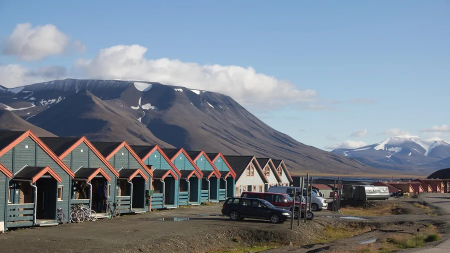 Living in Svalbard | Where It's Illegal to Die 3 Housing is scarce and expensive for newcomers