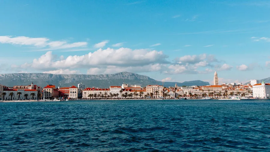 Croatia's summer wages do not survive the winter