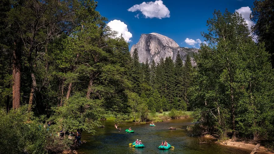 Top 25 Places To Visit In The USA 21 See Yosemite Valley from the Shuttle